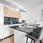 Apartman 3 Puerto Banus Luxurious In The Heart Of The Port