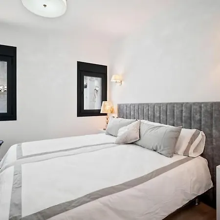 Apartment Puerto Banus Luxurious In The Heart Of The Port