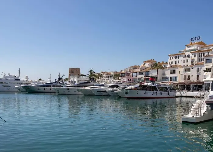 3 Puerto Banus Luxurious In The Heart Of The Port *