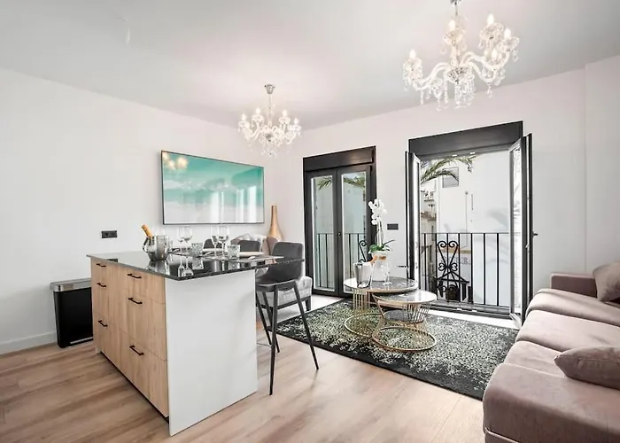 3 Puerto Banus Luxurious In The Heart Of The Port